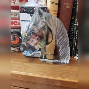 VINTAGE VIKING GLASS HORSE HEAD PAPERWEIGHT